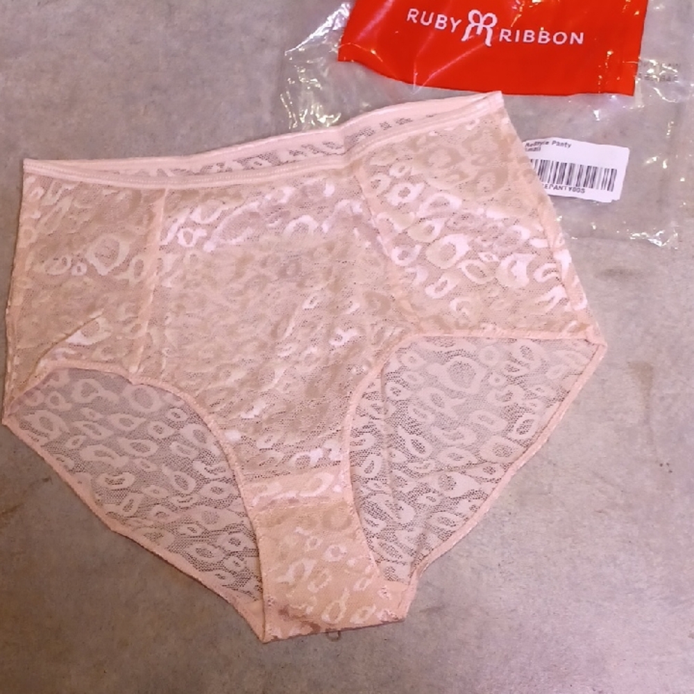 Ruby Ribbon Lace High-Waisted Panty